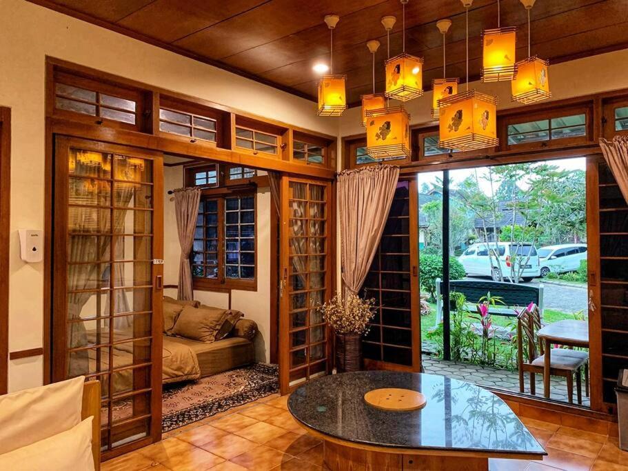 Designer Villa Tokyo Cianjur Dış mekan fotoğraf