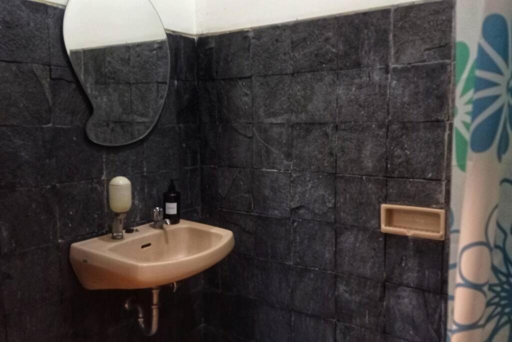 Designer Villa Tokyo Cianjur Dış mekan fotoğraf